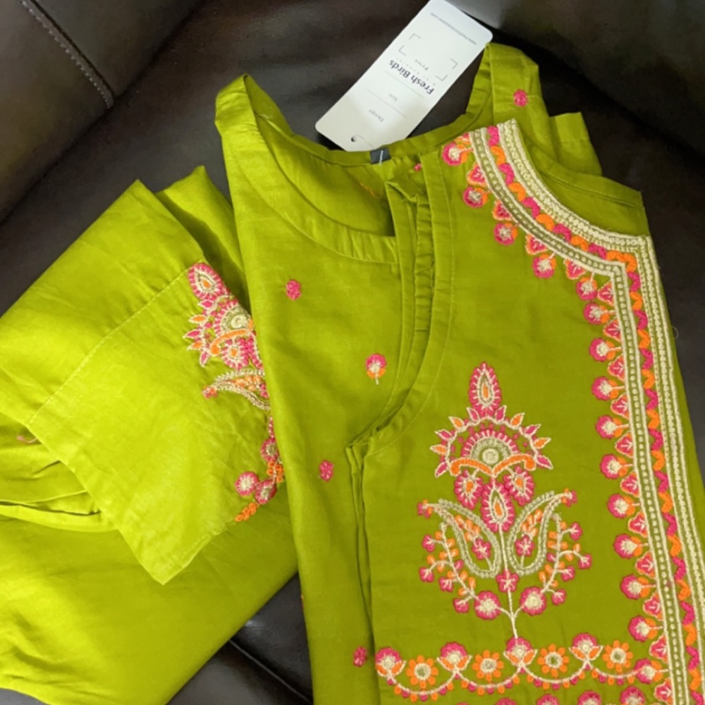 Pakistani drss - Picture 6 of 7